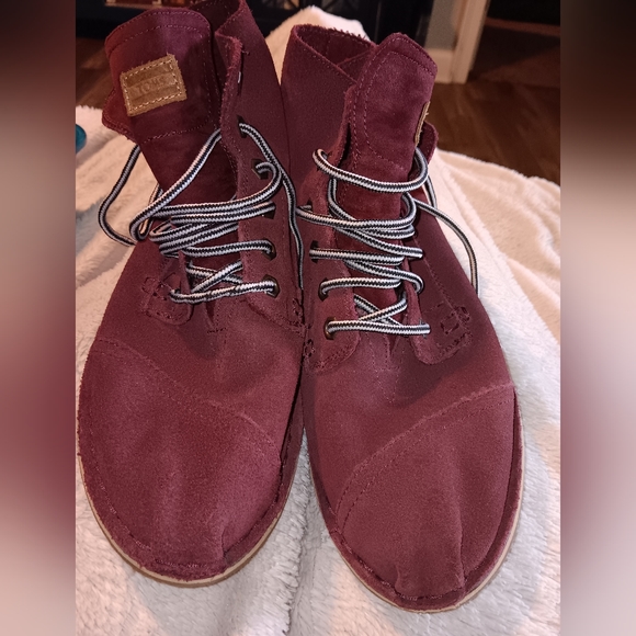 Toms Shoes - TOMS Women suede booties